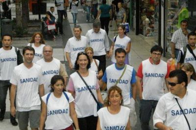 Trabajadores de la salud van al paro