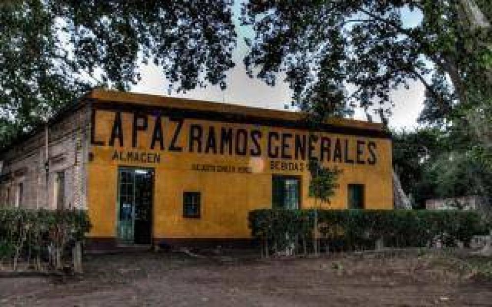 Noche de los Almacenes en Roque P�rez