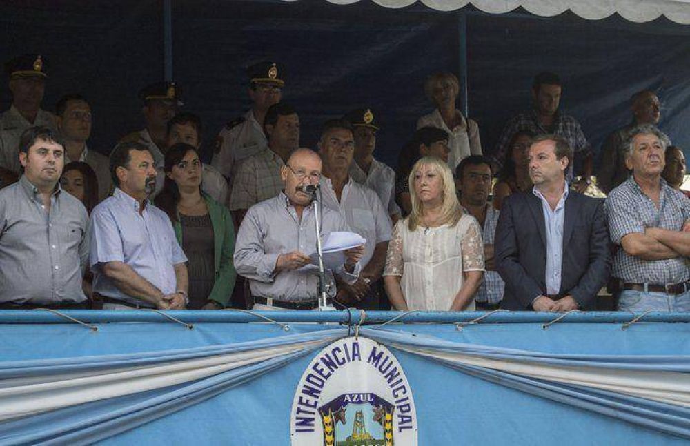 Inza asegur� que �nuestro destino como comunidad est� en nuestras propias manos�