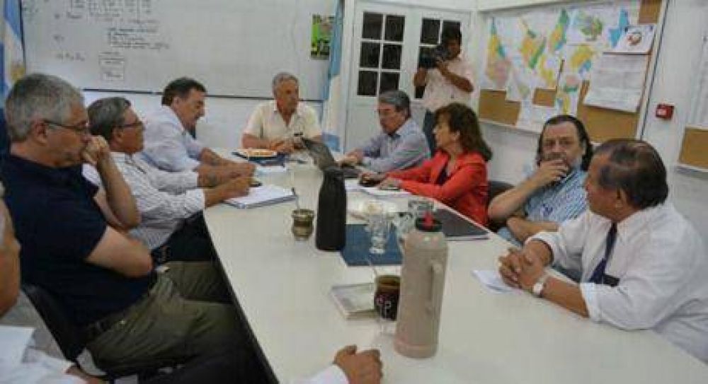 Educaci�n y Balseiro evaluaron logros y acordaron las acciones para el 2015