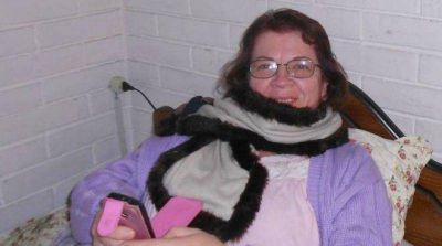 Muri� la mujer que asesin� a su hija y a dos j�venes al incendiar la vivienda