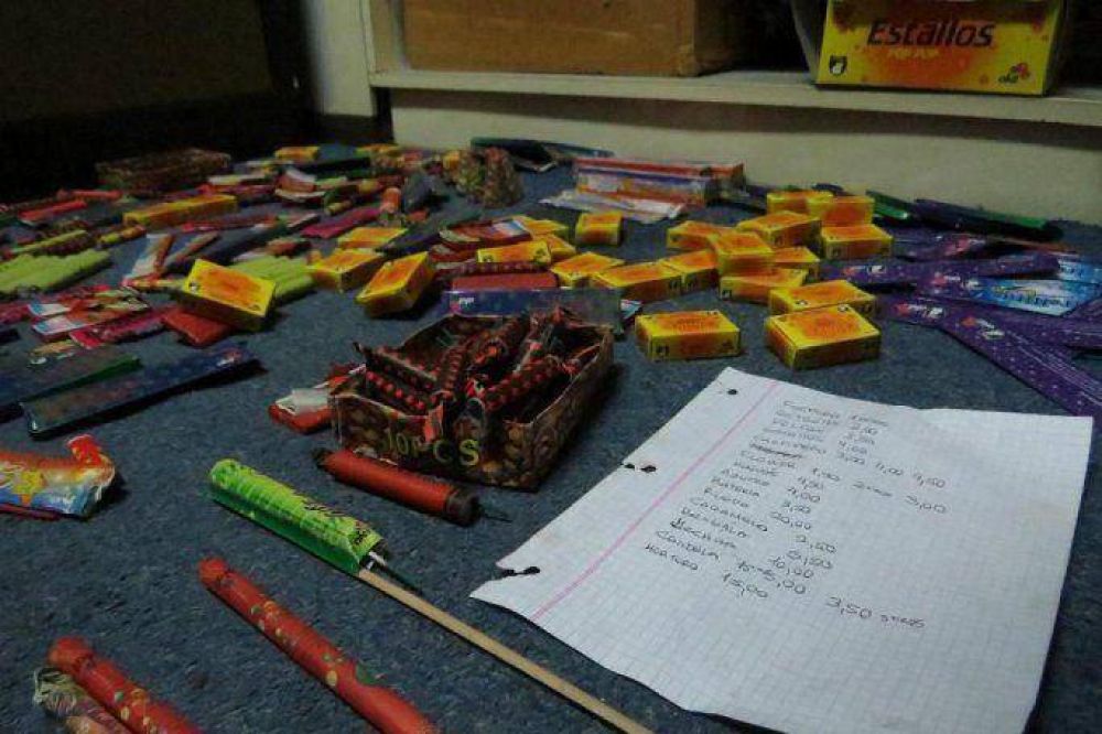 Secuestraron 12 kilos de pirotecnia