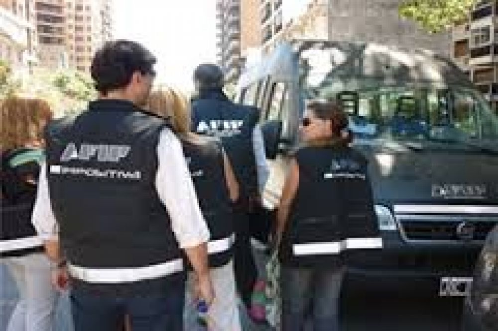 La AFIP allan� 10 remiseras en la ciudad