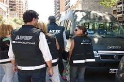 La AFIP allan� 10 remiseras en la ciudad
