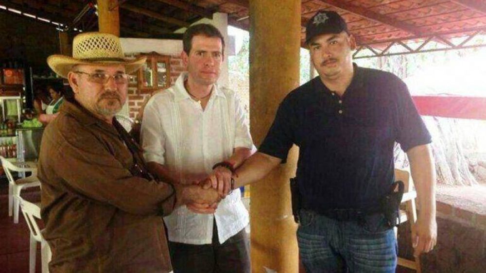 Tiroteo entre autodefensas mexicanas mat� al hijo de su fundador y a otras 10 personas