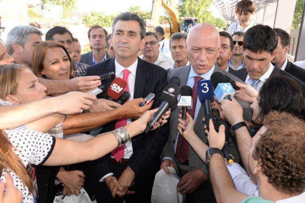Antonio Bonfatti neg� que le hayan ofrecido compartir la f�rmula presidencial con Florencio Randazzo