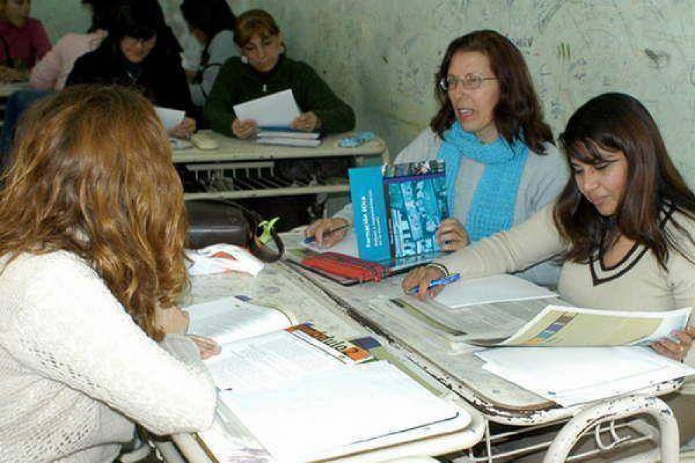 Convocan a docentes a cubrir cargos jer�rquicos en dos niveles