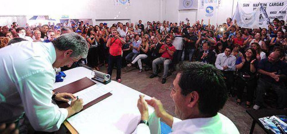 La Provincia comprar� 15 vagones y los pondr� al servicio de la producci�n