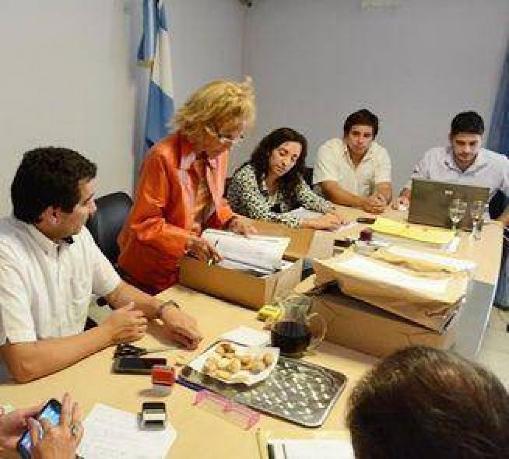 Falta llenarlos de educaci�n