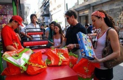 El 31 los comercios neuquinos cerrar�n a las 13