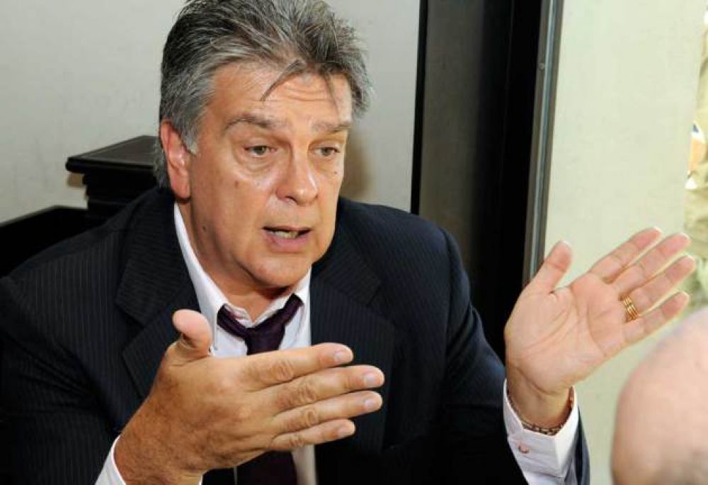 Le robaron una agenda con ocho mil contactos a Luis Ventura