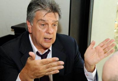 Le robaron una agenda con ocho mil contactos a Luis Ventura