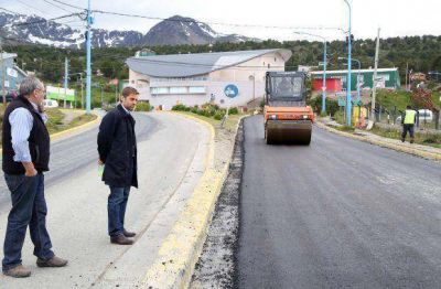 Sciurano: �Seguimos avanzando con el plan de 500 cuadras de asfalto�