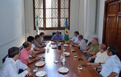 Eseverri se reuni� con dirigentes vecinalistas de la Sexta Secci�n Electoral