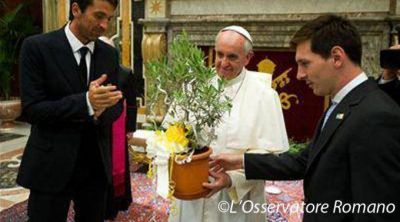 Así saludó Messi al Papa Francisco por su cumpleaños