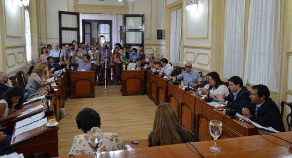 Aprobaron presupuesto y rechazan el empr�stito