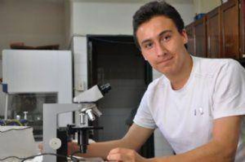 De Guatemala a la UNCA, en busca de su trabajo final