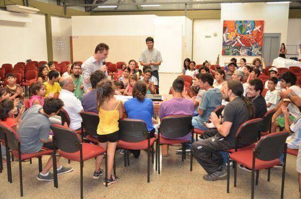 La Cooperativa de Trabajo �Hogar de D�a� se conform� para completar la inclusi�n de los j�venes con una salida laboral