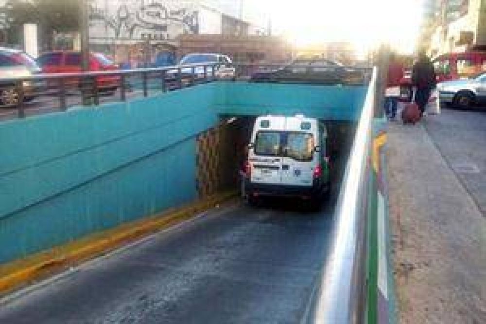 El gobierno porte�o justific� el t�nel por el que no pasan las ambulancias del SAME