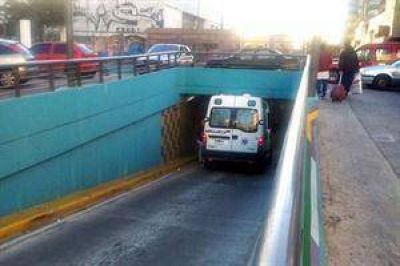 El gobierno porte�o justific� el t�nel por el que no pasan las ambulancias del SAME
