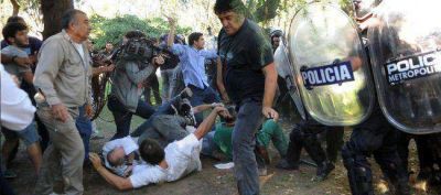 Marcha por la represi�n en el Borda