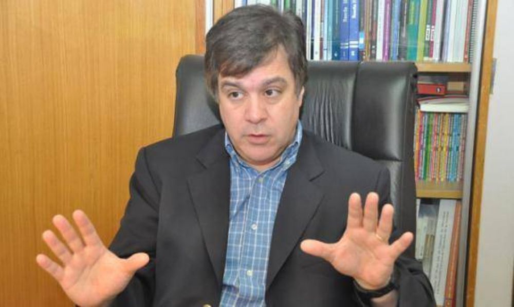 Roy Cortina no pelear� la Jefatura y ser� primer legislador de UNEN