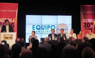 Scioli se reuni� en Vicente L�pez con sus equipos de la Primera Secci�n