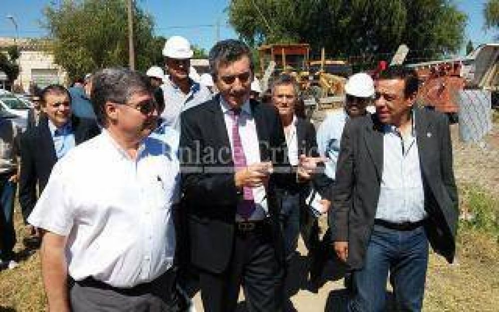 Elecciones 2015: Randazzo de visita en Z�rate junto a C�ffaro