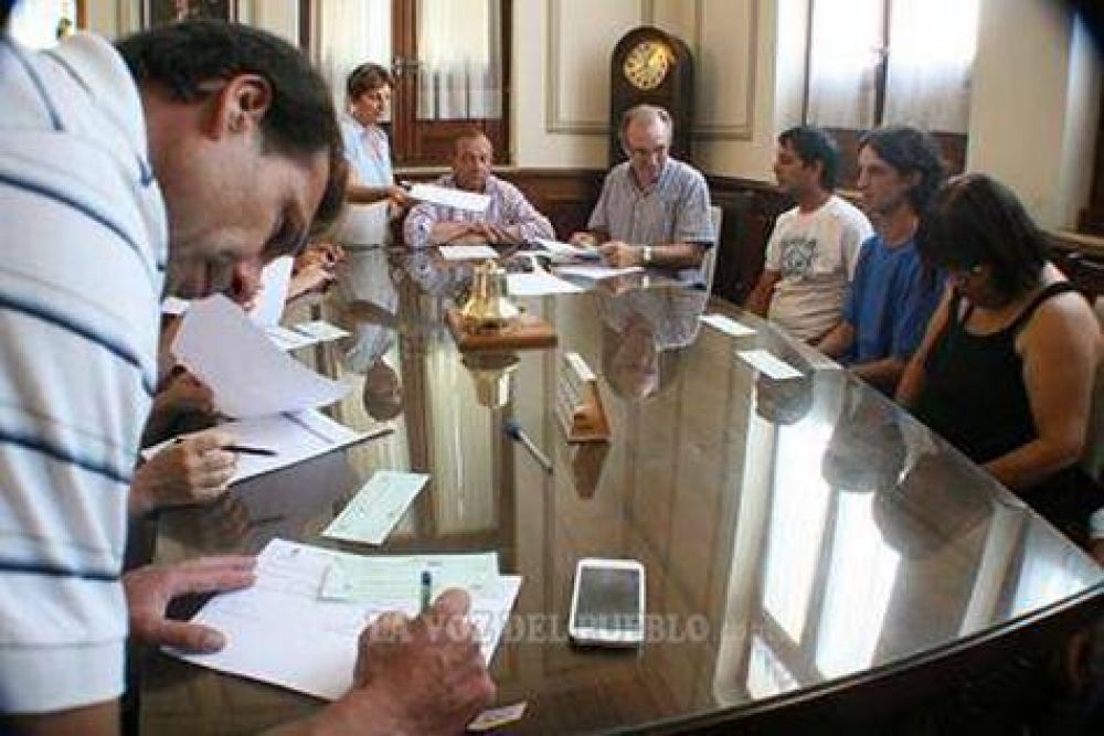 El municipio otorg� nueve microcr�ditos a emprendedores