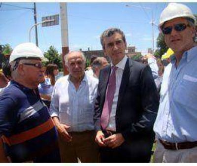 Passaglia recorri� la obra del viaducto