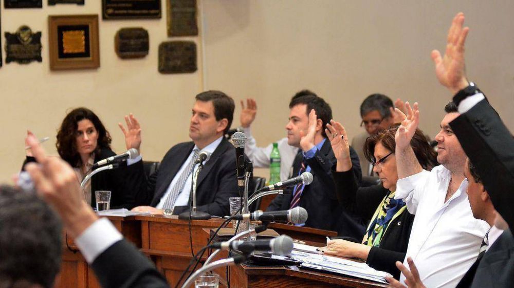 El Concejo aprob� el proyecto del Ejecutivo para el loteo de las tierras del Ej�rcito