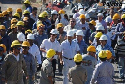 Curetti visit� las obras del Desarrollo Urban�stico del Plan PROCREAR 
