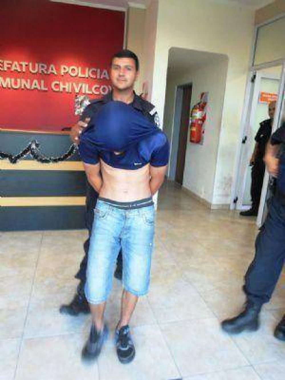 Golpe� a un joven en la cabeza con un objeto de hierro y fue detenido