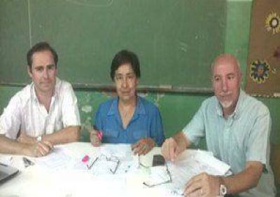 31 escuelas juninenses recibieron 80 mil pesos