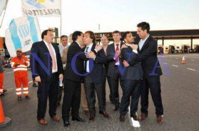 Con protagonismo K, se inaugur� el tercer carril de la Autopista Buenos Aires-La Plata 