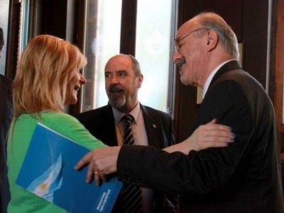Saintout fustig� a quienes �hablan de Derechos Humanos como humo, y se olvidan los 6 millones de puestos de trabajo creados por el kirchnerismo�