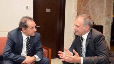 Daniel Scioli vuelve ma�ana a Chubut
