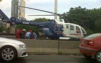 Choque entre cami�n y micro en Vicente L�pez: Hay un beb� herido