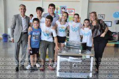 Meoni entreg� herramientas del programa oportunidades para j�venes