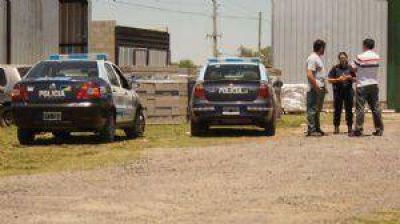 ADELANTO: AFIP y la Polic�a Federal allanaron una imprenta en el Parque Industrial