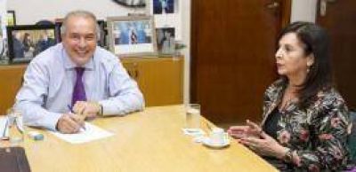 L�pez dar� a Trimarco fondos para un plan de viviendas al estilo Bonafini