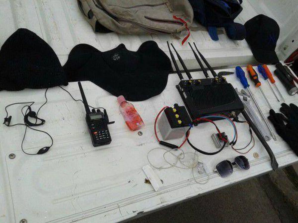 Ladrones se tirotearon con la polic�a en White