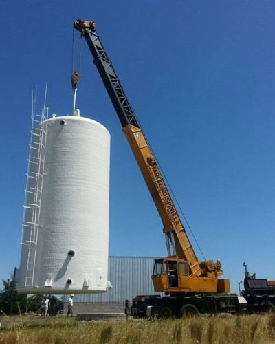 Llegaron dos tanques de agua para la planta potabilizadora