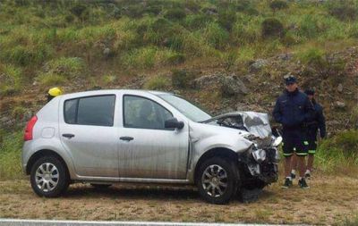 Un muerto y tres heridos por choque camino a Altas Cumbres