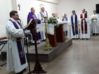 Asumi� el nuevo presidente de la JuREC en la misa de cierre del ciclo lectivo 2014
