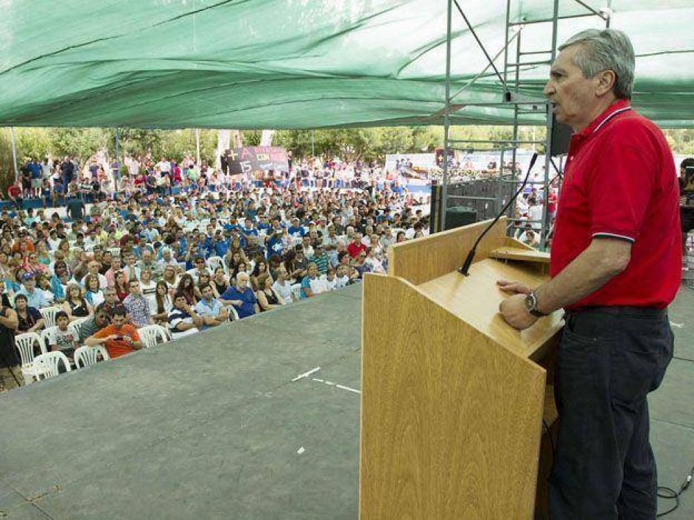 Pereyra, del CEC, reuni a ms de 3.000 personas en un acto del massismo
