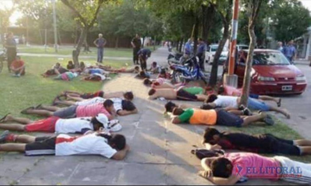 Mas de 50 demorados en una pelea que se desat� en una cancha de f�tbol barrial