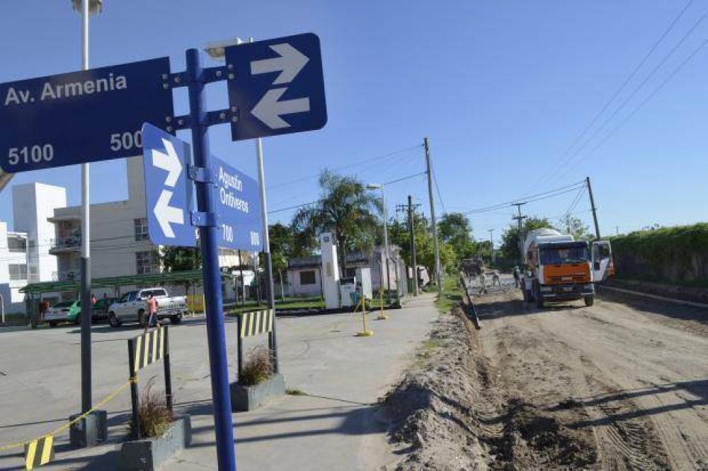 La gesti�n del intendente Fabi�n R�os comenz� a pavimentar un corredor vial que interconectar� una docena de barrios