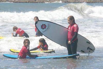 Colonia junto a las olas
