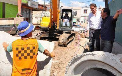 El Municipio construye un desag�e pluvial en Jos� Le�n Su�rez
